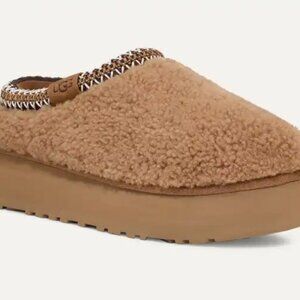 NEW. UGG TAZZ MAXI CURLY CHESTNUT